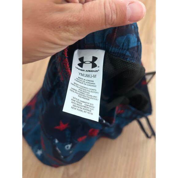 Under Armour Freedom Red/White/Blue Patriotic Swim Trunks Youth Medium NWT - Picture 6 of 6